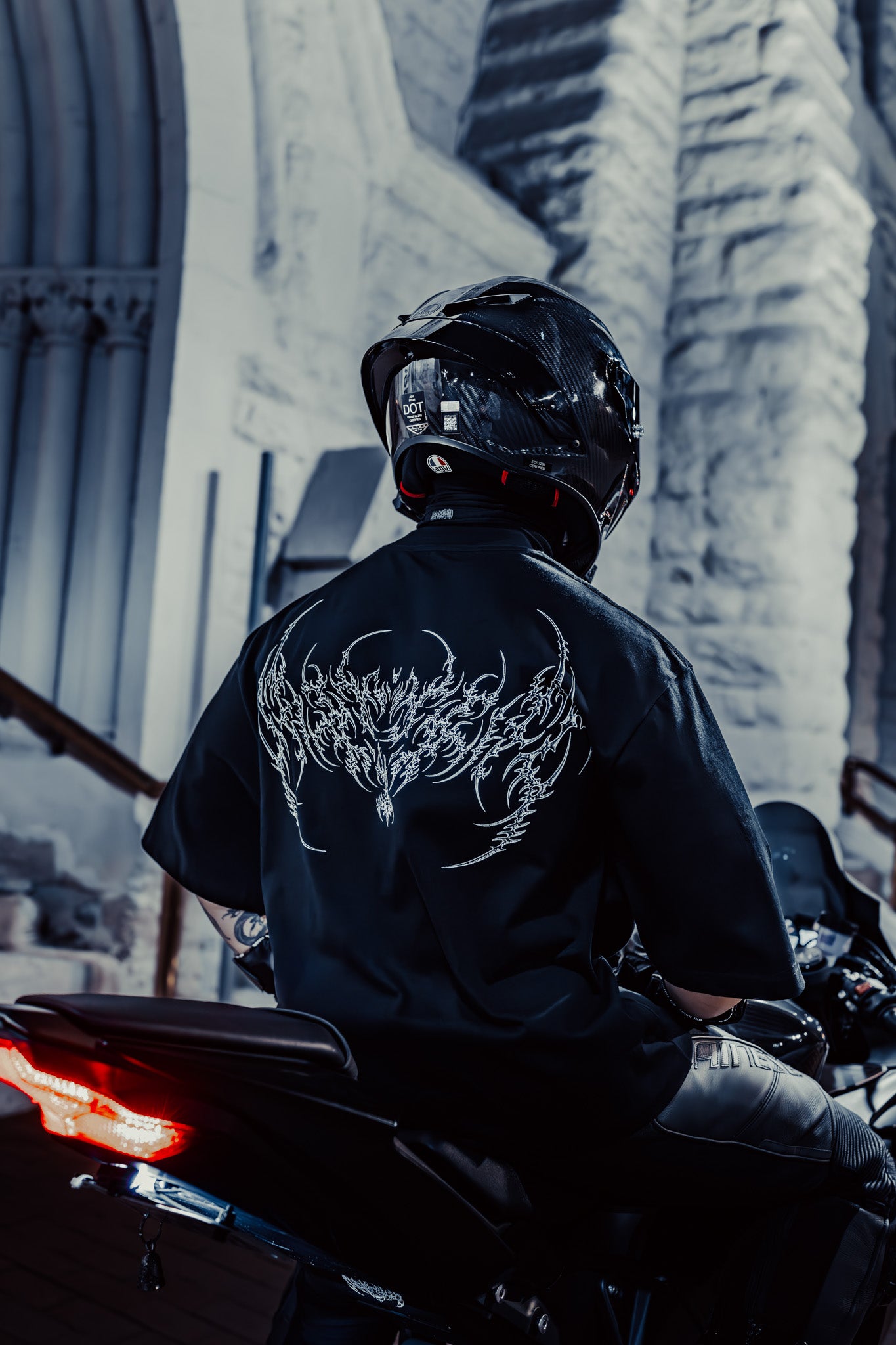 SIGNAL OVERSIZE T-SHIRT